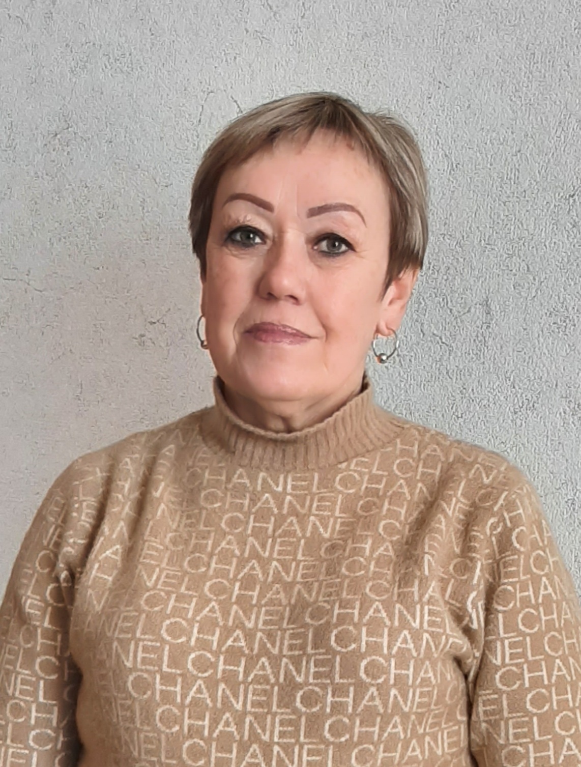Определеннова Надежда Григорьевна.